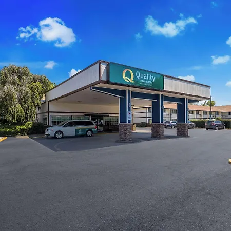Quality Inn & Suites Medford Airport-2