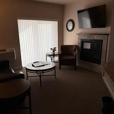 Resort At Eagle Point Golf Club Lodging-3